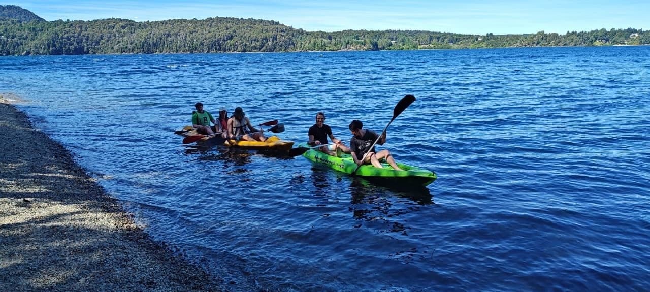 Kayaks en el Lago Moreno